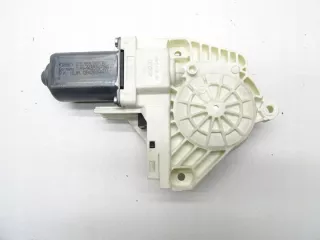 8T0959801B 17438545014 Моторчик стеклоподъемника Audi A5 (S5,RS5) 1 Арт e11742556, вид 1
