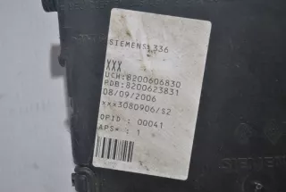 8200606830 Блок предохранителей Renault Scenic 2 Арт e11734302, вид 3