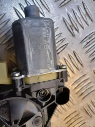 8W0959801 Моторчик стеклоподъемника Audi Q7 4M Арт e11725597, вид 2