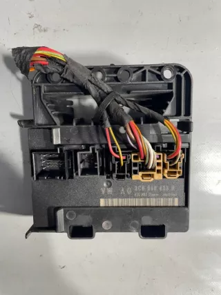 3C0959433R Блок предохранителей Volkswagen Passat B6 Арт e11721385, вид 1