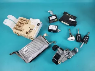 89661-0ZM40 PRKA11421718 6358-6755 82730-12X71 89221-02480 89780-02130 Блок управления двигателем Toyota Auris 2 Арт e11703469, вид 2