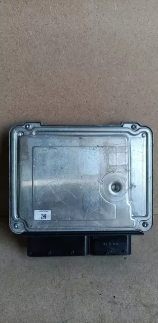 03G906021QM 0281014111 Блок управления двигателем Skoda Superb 2 Арт e11703229, вид 3