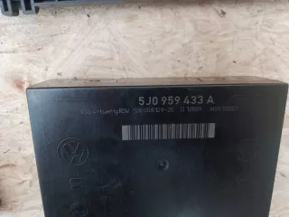 03C906057F Блок управления двигателем Skoda Fabia 2 Арт e11703111, вид 2
