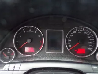 8E0920901C Щиток приборов (приборная панель) Audi A4 B7 Арт e11700983, вид 2
