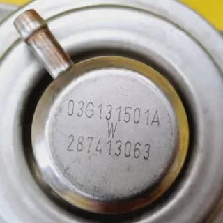 03G131501A 038129637 Клапан EGR Audi A3 8L Арт e11682888, вид 2