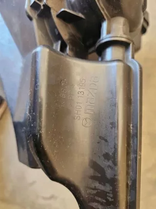2012-2016 SH01133AY Корпус воздушного фильтра Mazda 3 BM Арт e11681016, вид 13