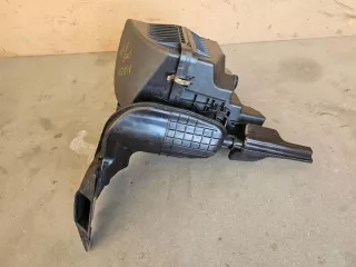 2012-2016 SH01133AY Корпус воздушного фильтра Mazda 3 BM Арт e11681016, вид 6