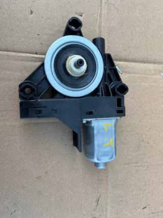 32283266 Моторчик стеклоподъемника Volvo S60 3 Арт e11675967