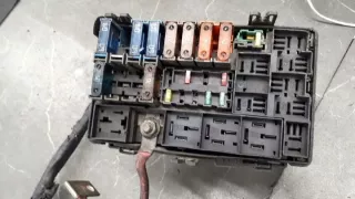 8200242763 8200242763a Блок предохранителей Renault Espace 4 Арт e11671671, вид 4