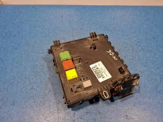 13205777 Блок предохранителей Opel Vectra C  Арт e11671111, вид 1