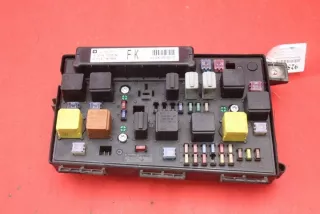 13191133 Блок предохранителей Opel Astra H Арт e11670865, вид 1