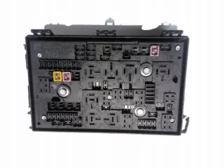 13343765 Блок предохранителей Opel Astra J Арт e11670752, вид 1