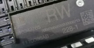 13343765 Блок предохранителей Opel Astra J Арт e11670752, вид 2