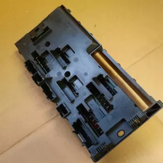 9234421 Блок предохранителей BMW 5 F10/F11/GT F07 Арт e11667875, вид 4