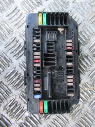 9389068 Блок предохранителей BMW 4 F32/F33/GT F36 Арт e11667814, вид 1