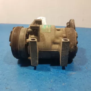 8200037058 Компрессор кондиционера Renault Clio 2 Арт e11651135, вид 3