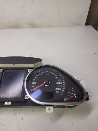 4F0920933Q Щиток приборов (приборная панель) Audi A6 C6 (S6,RS6) Арт e11639252, вид 3