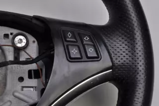 6772148 Руль BMW 1 E81/E82/E87/E88 Арт e11637160, вид 2