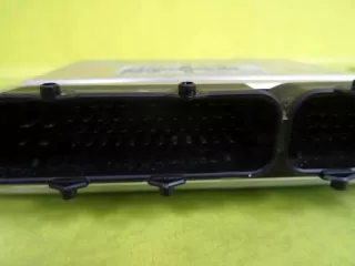 4B0907552F 0261204812 NR1379 Блок управления двигателем Audi A6 C5 (S6,RS6) Арт e11629053, вид 3