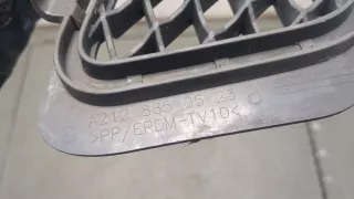 A2128850523 Заглушка (решетка) в бампер передний Mercedes E W212 Арт 20169506, вид 4