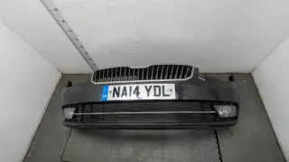 3T0853668B Решетка радиатора Skoda Superb 2 Арт 11382862