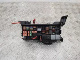 A1645451740 Блок предохранителей Mercedes ML W164 Арт 107929