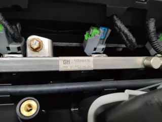 55559375 топливная рампа левая Opel Zafira B Арт 95435, вид 2