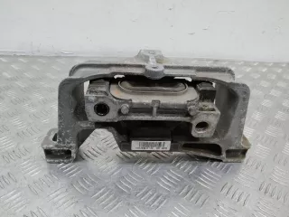 A2462402617 Подушка крепления двигателя Mercedes A W176 Арт 89745, вид 2