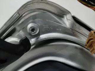 8E9827299 Петля крышки багажника Audi A4 B6 Арт 81075, вид 2