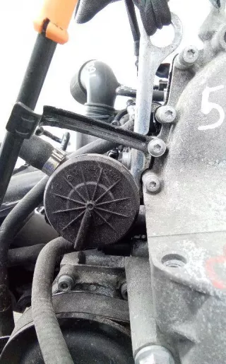 03D103765 Клапан вентиляции картерных газов Volkswagen Fox 1.2л Арт 2_53097, вид 1