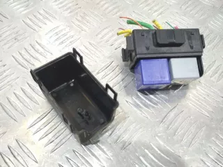 20241077,8200222933 блок реле Renault Megane 2 Арт 2_25592, вид 2