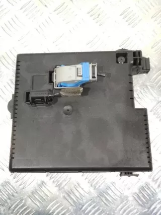 DELPHI,30728512 Блок предохранителей Volvo S60 1 Арт 2_24116