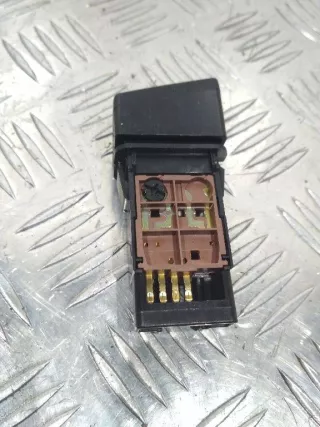 15A468 Кнопка аварийной сигнализации Mazda 5 1 Арт 2_23880, вид 2