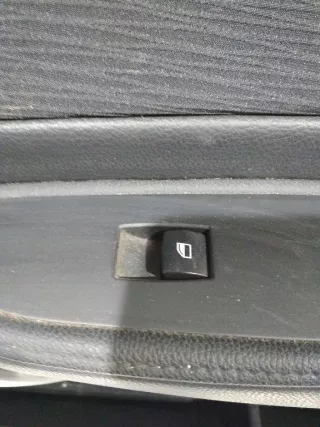  Кнопка стеклоподъемника переднего правого BMW 1 E81/E82/E87/E88 Арт 2_22426, вид 1