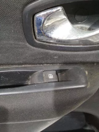  Кнопка стеклоподъемника Renault Megane 3 Арт 2_22412