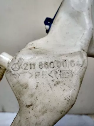 2118600064 Горловина бачка омывателя Mercedes E W211 Арт 2_19778, вид 2