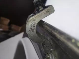 1J9827301 Петля крышки багажника Volkswagen Touran 2 Арт 2_18028, вид 2