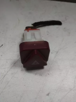  Кнопка аварийной сигнализации Citroen C3 1 Арт 2_9868, вид 1