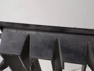 8200412379 Заглушка (решетка) в бампер Renault Megane 2 Арт 2_4798, вид 4