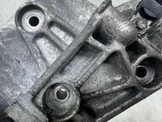 8200408663 Кронштейн двигателя Nissan Note E11 Арт 17-65-46, вид 3