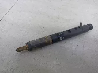 166000897,H8200827965 Форсунка Renault Duster 1 Арт 17-6-185