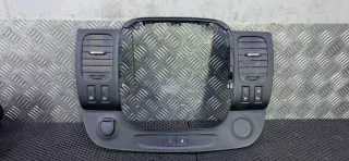682607479R Рамка под магнитолу Opel Vivaro B Арт 360-9