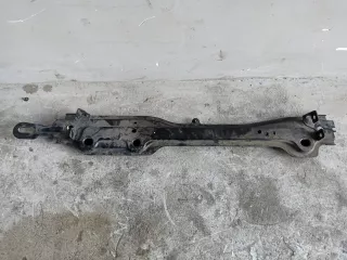 625301229R,D3578R Балка под радиатор Renault Megane 4 Арт 352-3