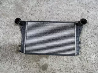 1K0145803A Интеркулер Volkswagen Passat B6 Арт 3_1174