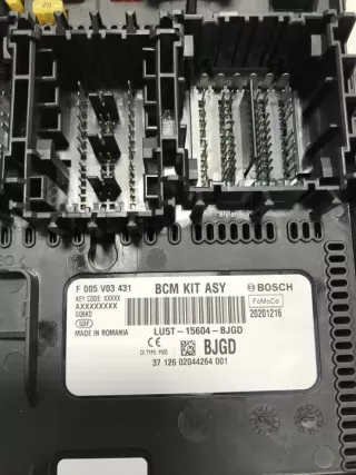 LU5T-15604-BJGD Блок комфорта Ford Focus 4 Арт e10556528, вид 3