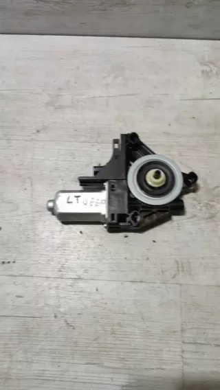 931402103 Моторчик стеклоподъемника Jeep Cherokee KL Арт e10616901, вид 1