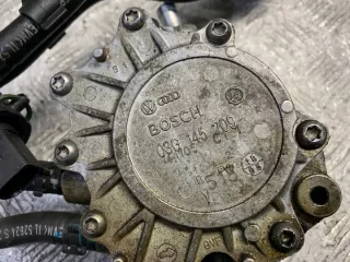 03G145209 2004-2008 Насос вакуумный Audi A6 C6 (S6,RS6) Арт e10628747, вид 3