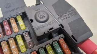 690660105 Блок предохранителей BMW 5 E60/E61 Арт 20407659, вид 2