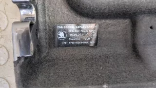 5E6867769D Полка багажника Skoda Octavia A8 Арт 20321272, вид 3