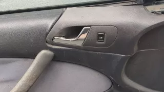 1U2867011H Обшивка двери передней левой (дверная карта) Skoda Octavia A4 Арт 11396107, вид 4